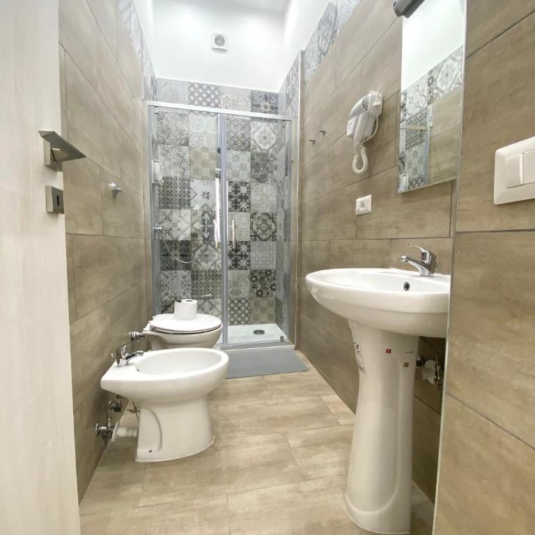 Airys B&B - Holiday House - Camera Matrimoniale con Bagno Privato - 12
