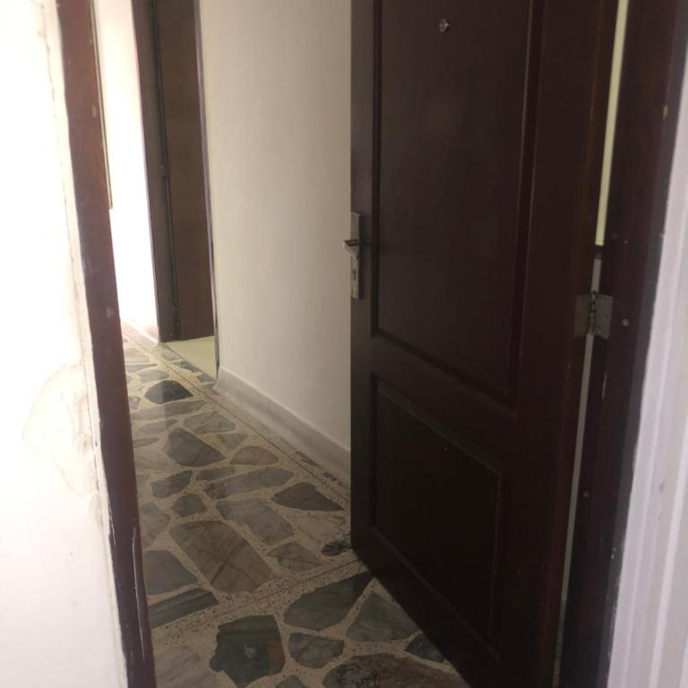 Apartamento cómodo en laureles, grande , céntrico , bien ubicado Apto303 - Apartment - 63