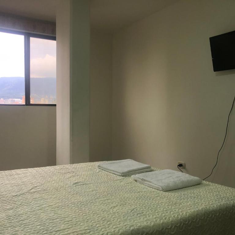 Apartamento cómodo en laureles, grande , céntrico , bien ubicado Apto303 - Apartment - 14