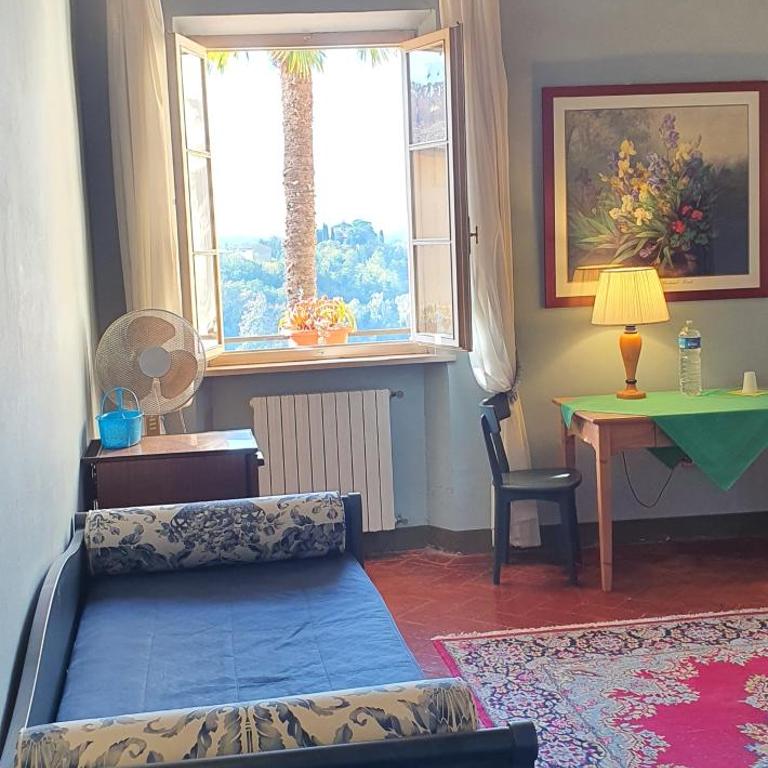 Soggiorno Dimora Del Grifo - Camera Quadrupla con Bagno in Comune - 25