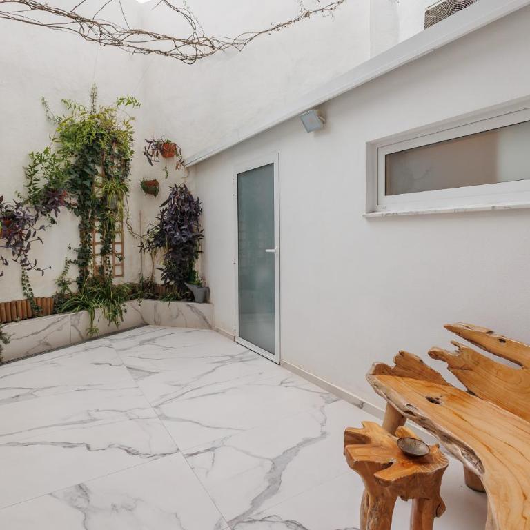 Artistic Loft, Full Of Light - City Center Ruzafa - Vacation Home - 41