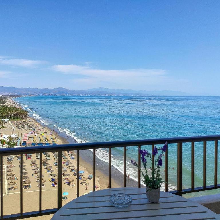 Spectacular Sea Views Torremolinos - Apartamento Deluxe - 1