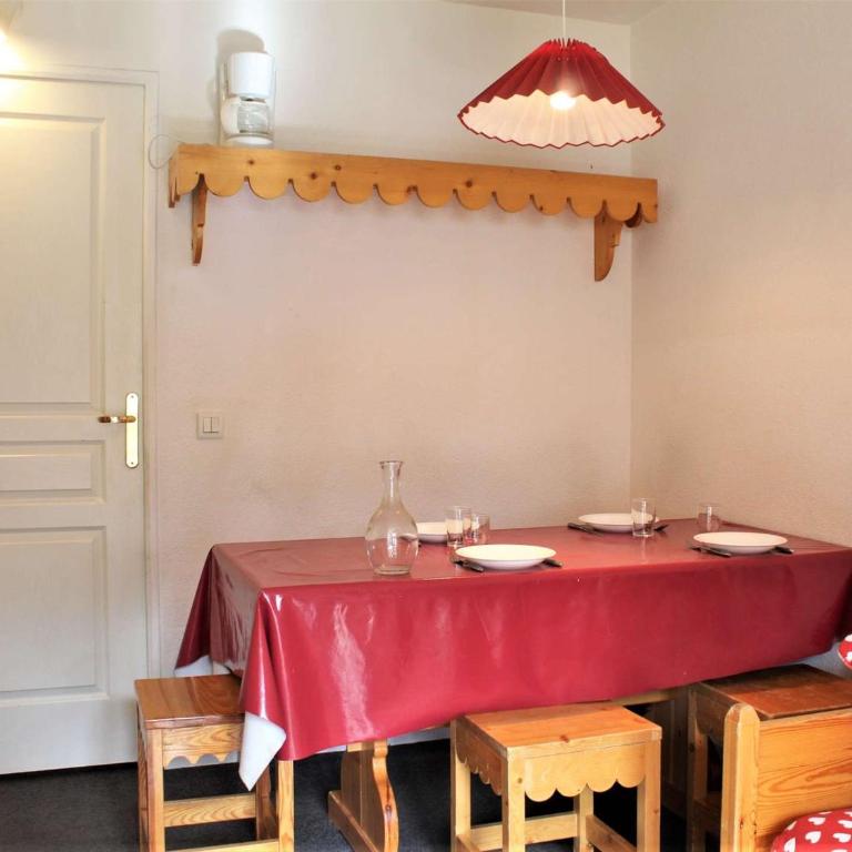 Appartement 2P 6 couchages, proche pistes, balcon, parking, animaux OK - Appartement 1 Chambre - 5