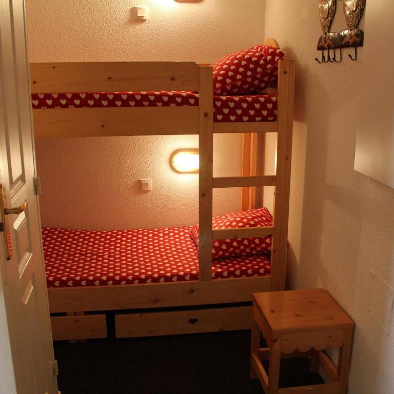 Appartement 2P 6 couchages, proche pistes, balcon, parking, animaux OK - Appartement 1 Chambre - 10