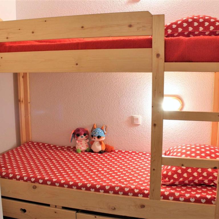 Appartement 2P 6 couchages, proche pistes, balcon, parking, animaux OK - Appartement 1 Chambre - 11