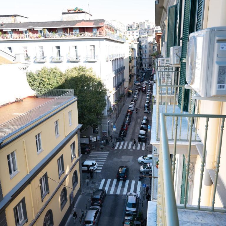 Bernini House Naples - Suite con Balcone - 15