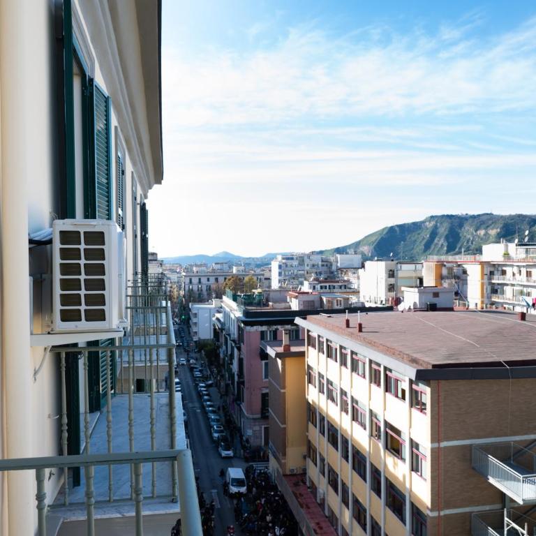 Bernini House Naples - Suite con Balcone - 33