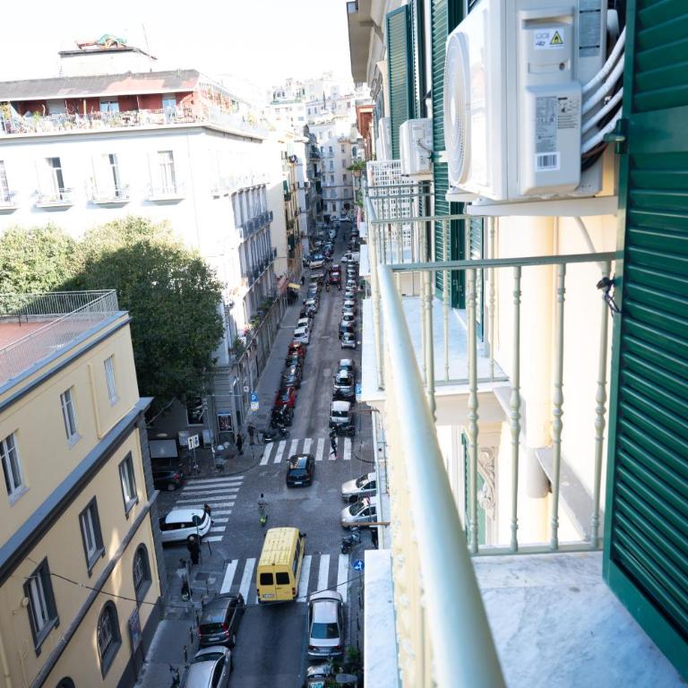 Bernini House Naples - Suite con Balcone - 39