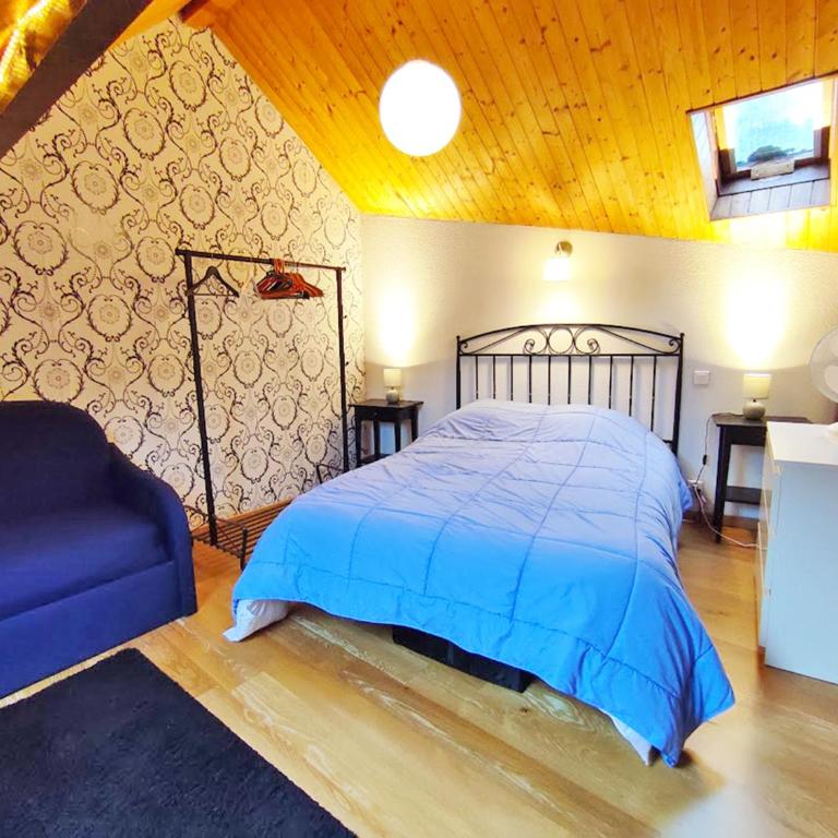 La Tanière, T2 duplex, centre Luchon, 4 personnes, wifi, 3ème étage - One-Bedroom Apartment - 7