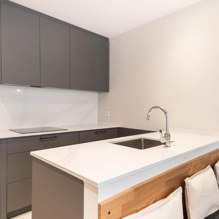 Style and design in the best location, Eixample Barcelona - Three-Bedroom Apartment - 8