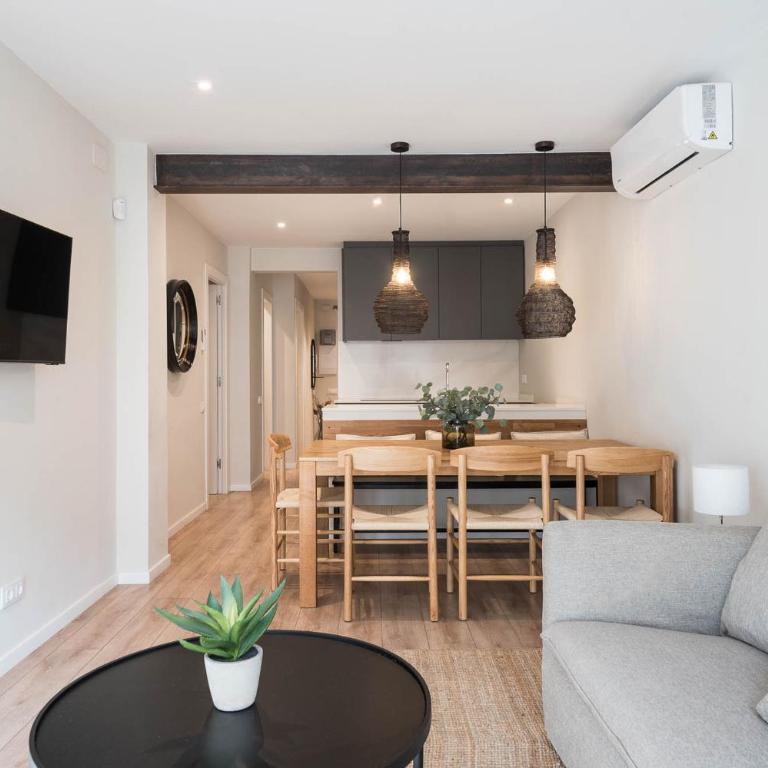Style and design in the best location, Eixample Barcelona - Three-Bedroom Apartment - 11