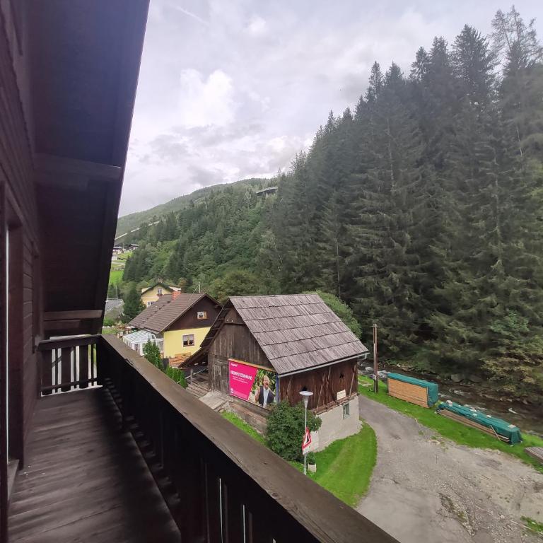 Haus kremsbrücke - Apartment mit Balkon - 7