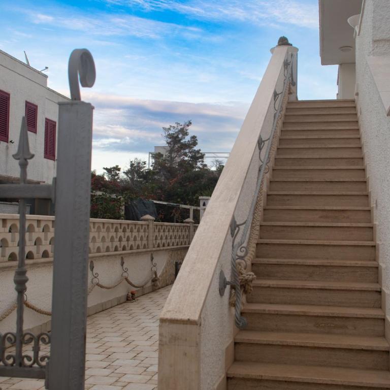 Villetta Fronte Mare - The Fab Stay - Appartamento con 2 Camere da Letto - 22