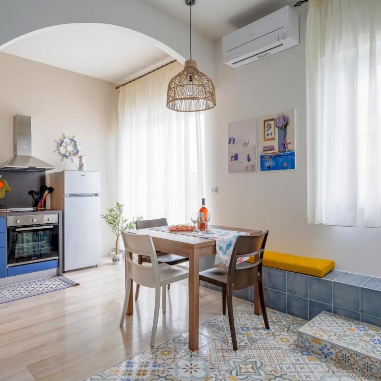 Mediterranea Apartment- CENTRAL STATION - FREE WIFI&NETFLIX - Appartamento Deluxe - 7
