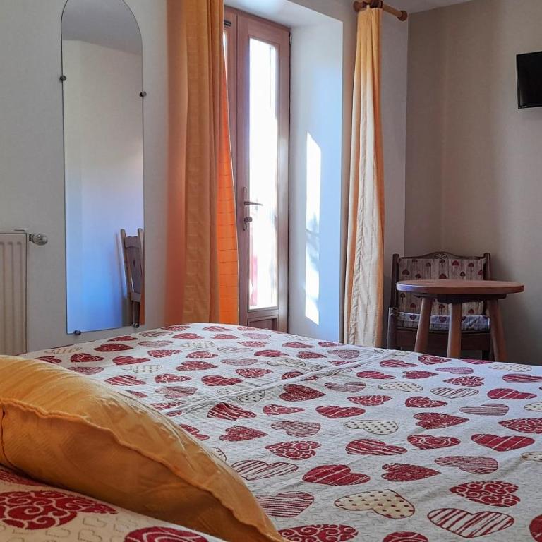 Hôtel Bellier - Chambre Double ou Lits Jumeaux - Vue sur Jardin - 4