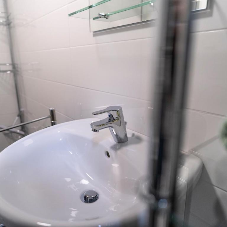 Wolfgangsee Appartements - Panorama Blick, Parkplatz, Balkon - Studio with Lake View - 40