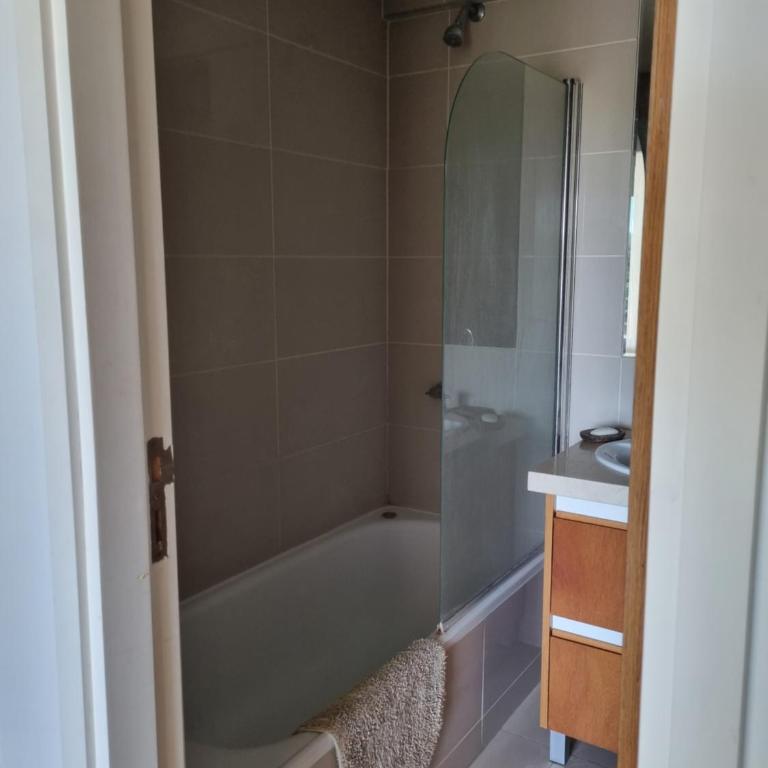 Departamento para 2 personas en pleno Güemes! Con cochera incluida - One-Bedroom Apartment - 23