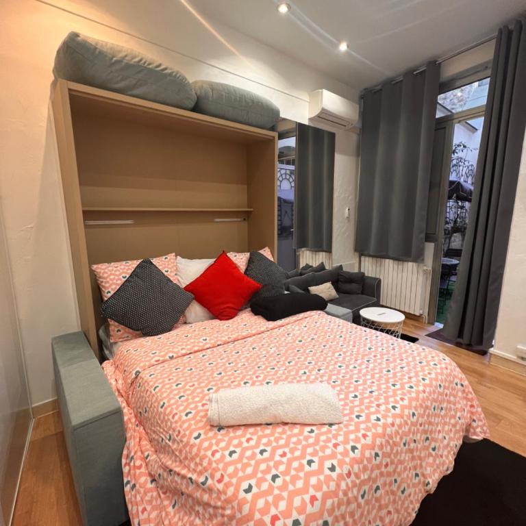 Chic Studio at Arc de Triomphe and Champs Elysees - Studio - 2