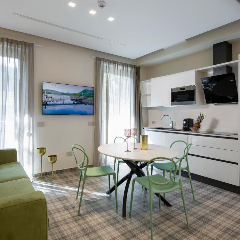 Elegance Riccione - Appartamento con 2 Camere da Letto - 2