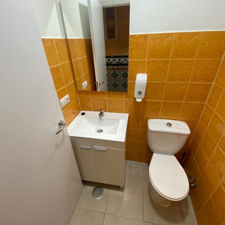 Hostal Avenida Andalucia - Solo Adultos - Suite Junior - 1