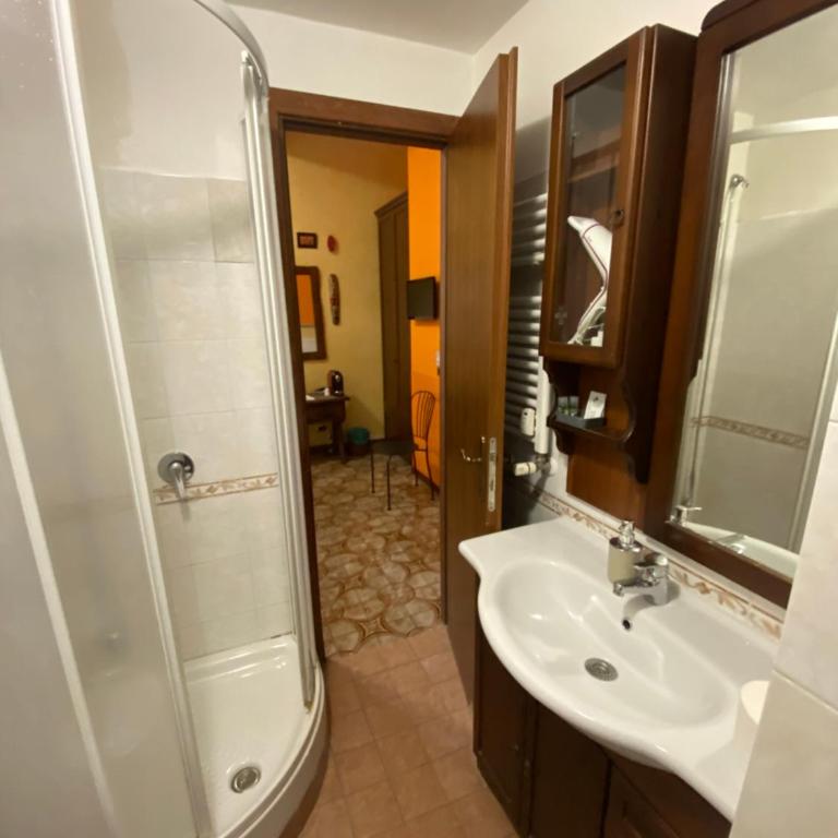 affittacamere san pietro resort - Camera Matrimoniale con Bagno Privato - 3