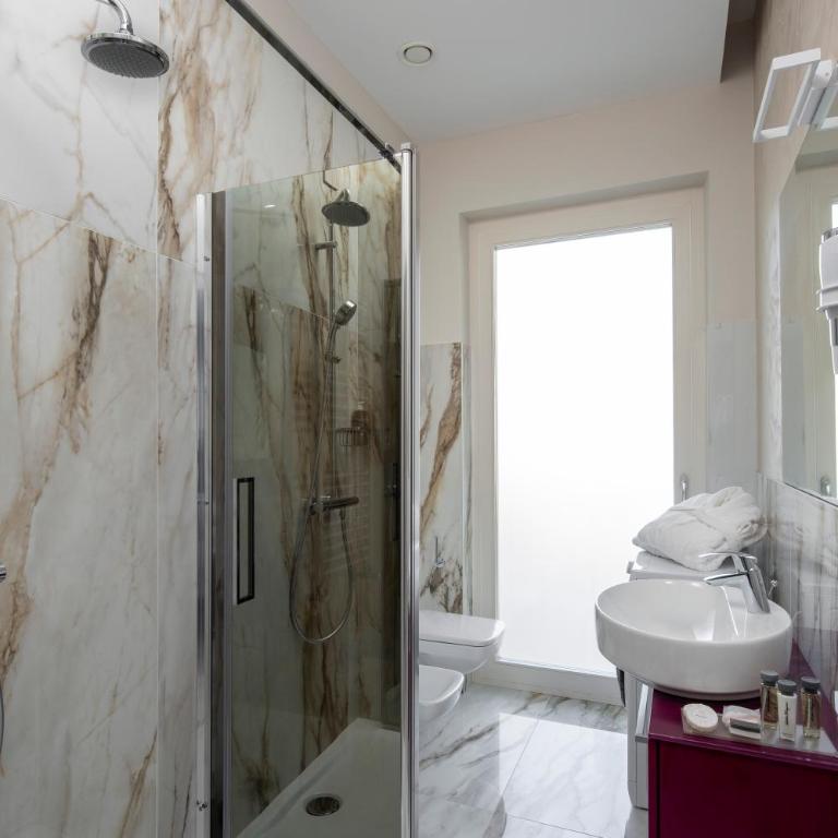 Elegance Riccione - Appartamento con 3 Camere da Letto - 5