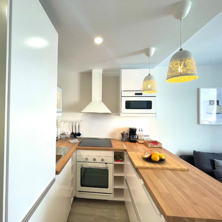 Timeless clock Apartment - Three-Bedroom Apartment - 7