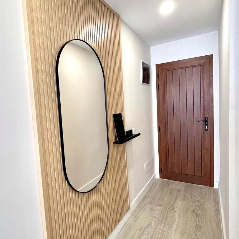 Timeless clock Apartment - Three-Bedroom Apartment - 19
