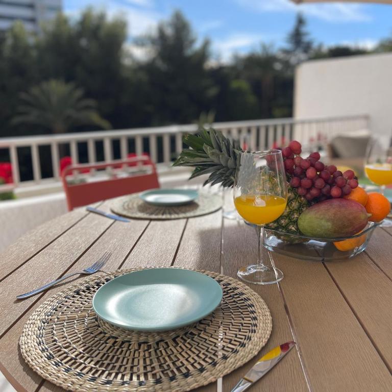 SUNLIGHT BEACH Apartment 2 bedrooms - Two-Bedroom Apartment - 2