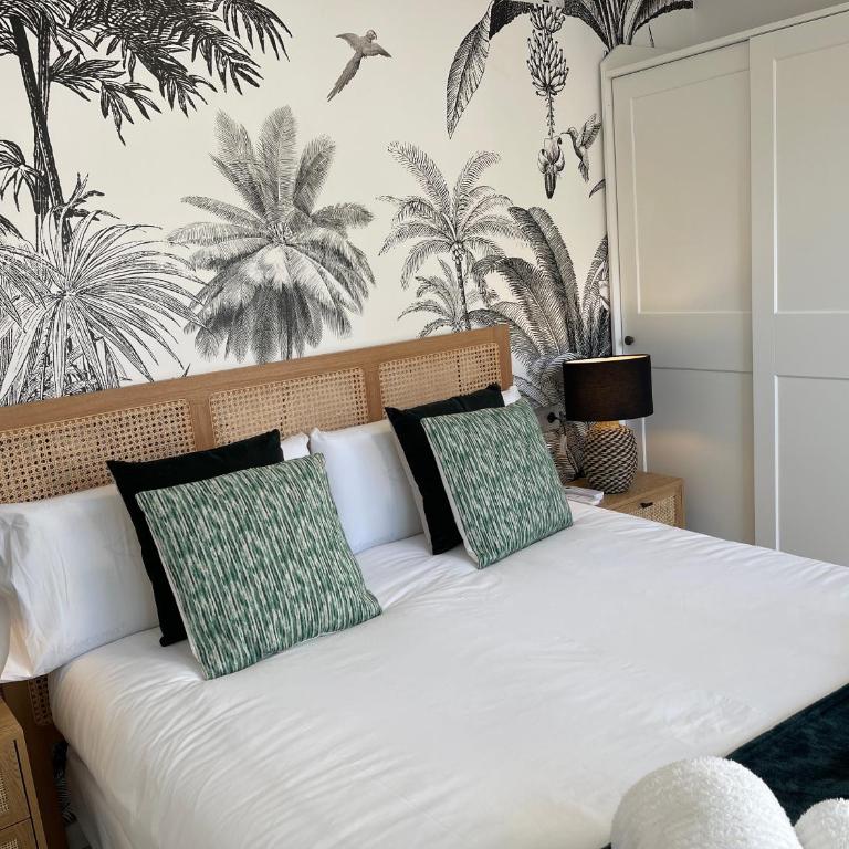 SUNLIGHT BEACH Apartment 2 bedrooms - Two-Bedroom Apartment - 1