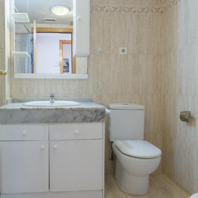 UHC Arinsal Family Complex - Apartamento de 2 dormitorios con terraza y vistas al mar - 12