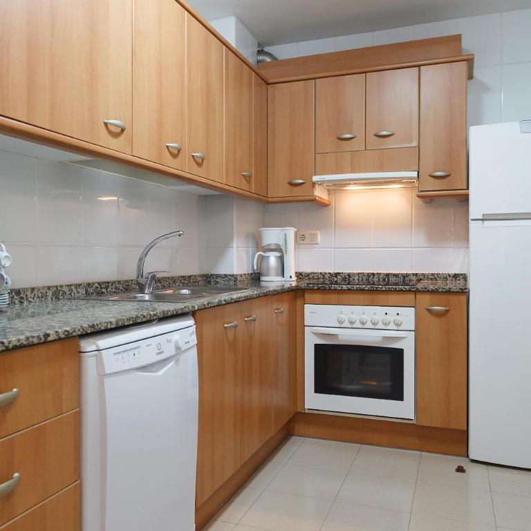 UHC Arinsal Family Complex - Apartamento de 2 dormitorios con vistas - 8