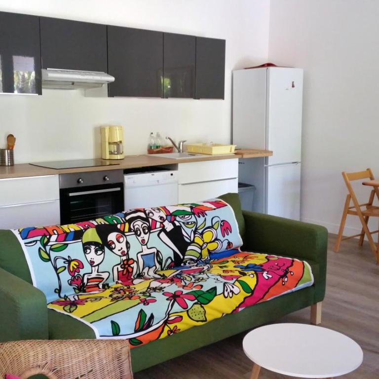 Le Mas de la Palmeraie - Appartement dans propriété privée au calme avec piscine et tennis - Maison 3 Chambres - 12