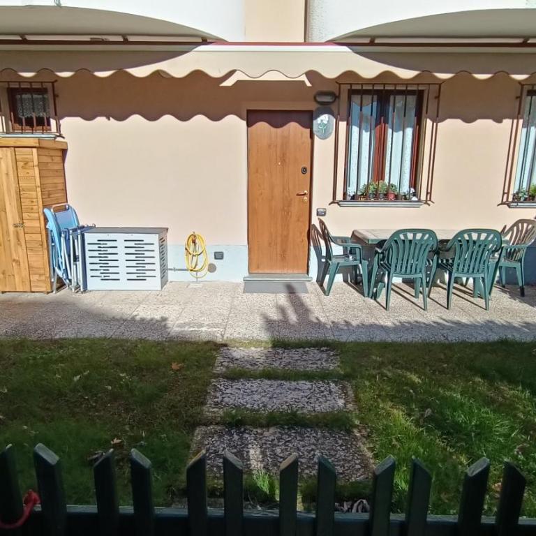House in a beautiful residence with garden, swimming pool and parking spot - Larihome A07 - Casa Vacanze - 9