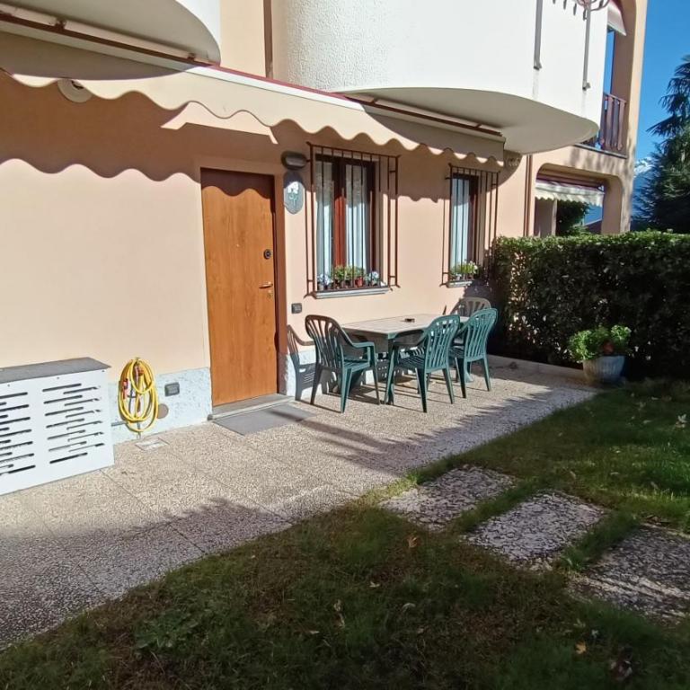 House in a beautiful residence with garden, swimming pool and parking spot - Larihome A07 - Casa Vacanze - 10