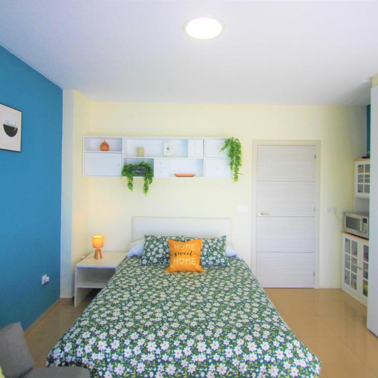 CasaTuris Studio in the Center of Alicante A107 - One-Bedroom Apartment - 1