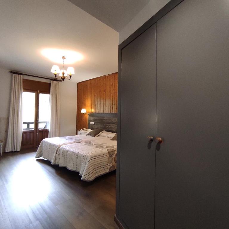 SNÖ Hotel Bielsa - Habitación Individual Estándar con balcón - 6