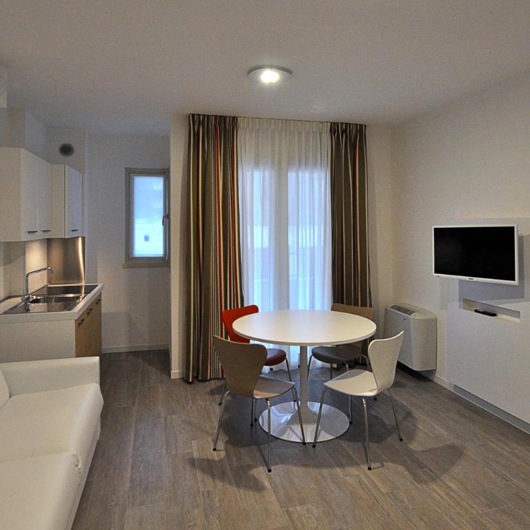 BB Hotels Aparthotel Arcimboldi - Appartamento con 1 Camera da Letto - 5
