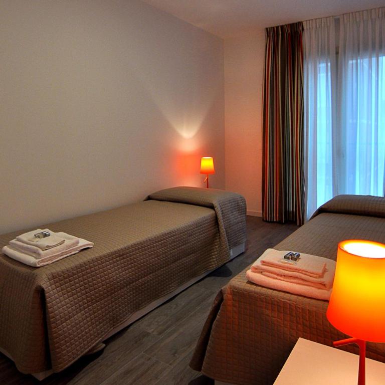 BB Hotels Aparthotel Arcimboldi - Appartamento con 3 Camere da Letto e con Balcone - 5