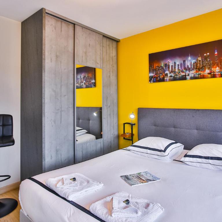 Empire New York Signature - Apartment with Mountain View - 13