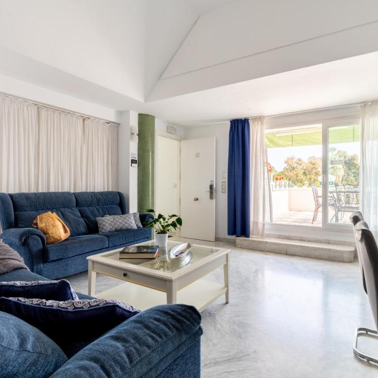 Sevilla Central Suites Apartamentos Puerta Jerez - Ático Dúplex con terraza - 1