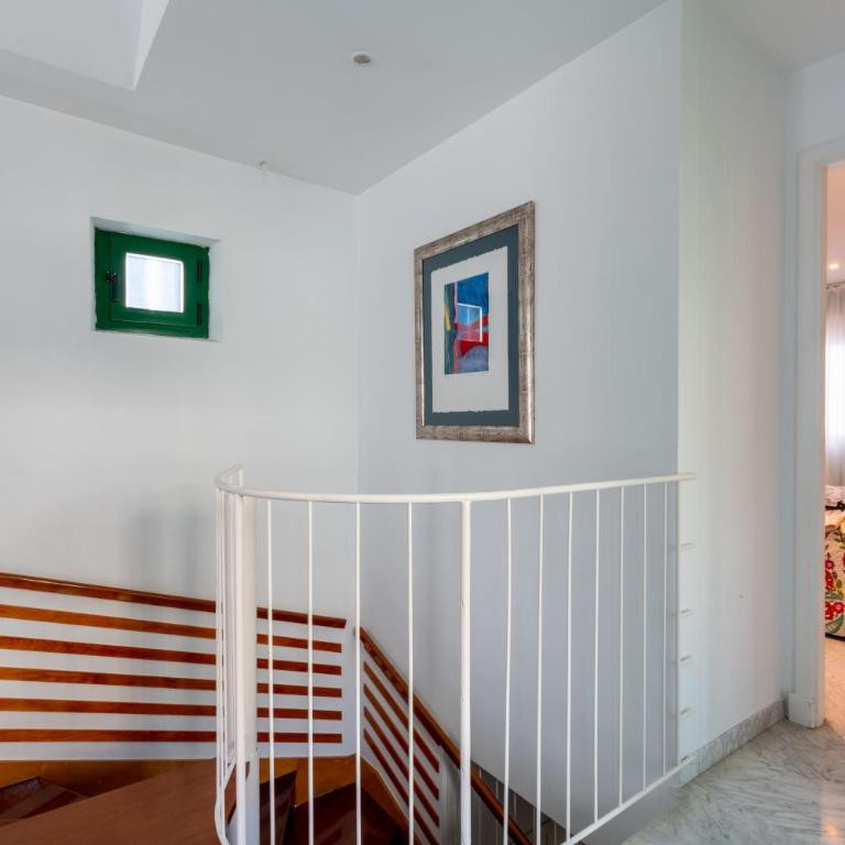 Sevilla Central Suites Apartamentos Puerta Jerez - Ático Dúplex con terraza - 18