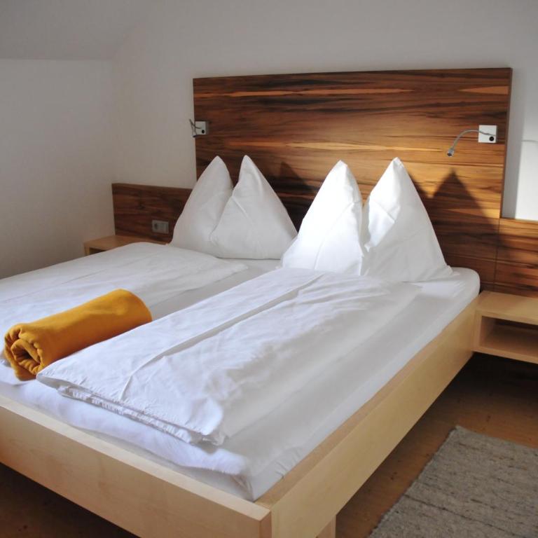 Gästehaus Brugger - Comfort Dreibettzimmer - 7