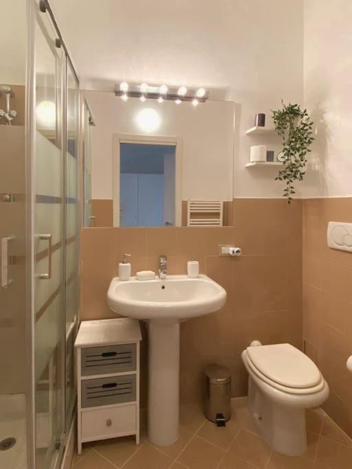 Chic Design Flat Milan - City Center & Balcony - Appartamento con 1 Camera da Letto - 26