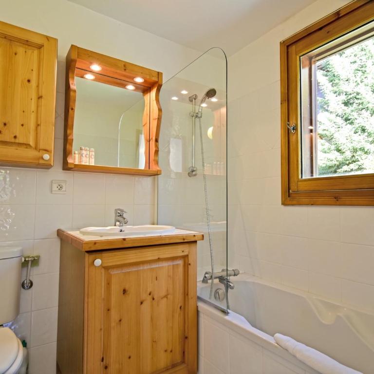 Appartement 117m² aux Menuires, skis aux pieds, 4 chambres, prestations incluses - FR-1-613B-13 - Appartement - 4