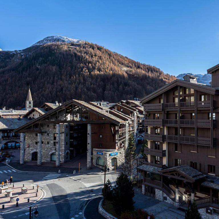 Chalet de luxe 5 pièces avec cheminée et conciergerie à Val-d'Isère - FR-1-694-23 - Appartement - 2