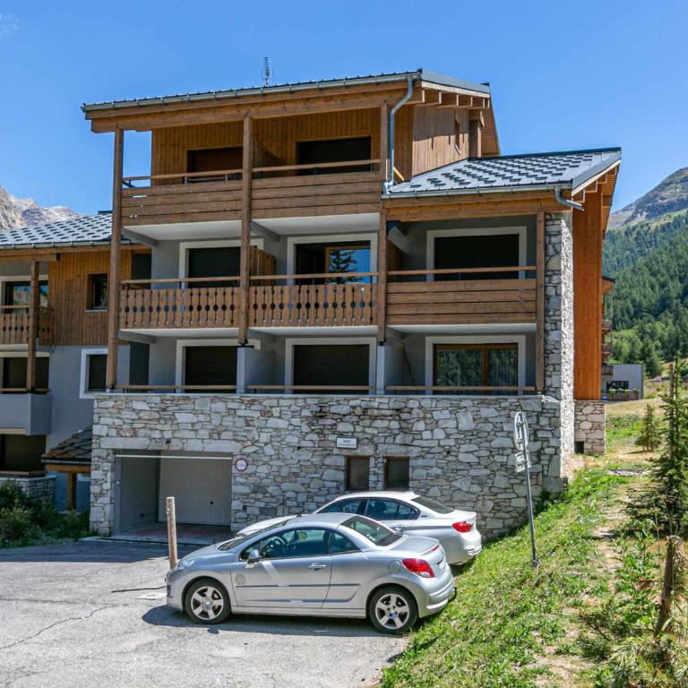 Duplex skis aux pieds avec balcon et wifi à Val-d'Isère - FR-1-694-53 - Apartamento - 5