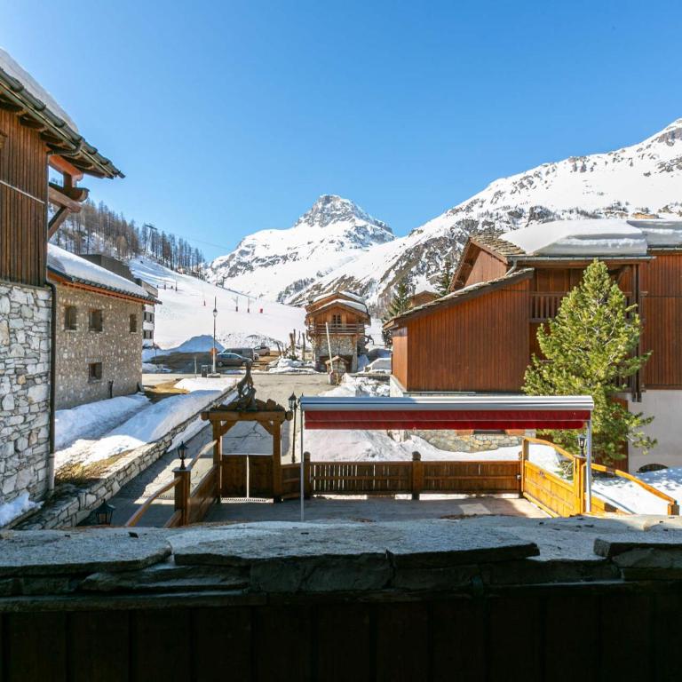 Appartement de style montagnard dans chalet rustique, au cœur du vieux village et aux pieds des pistes - FR-1-694-73 - Apartment - 2