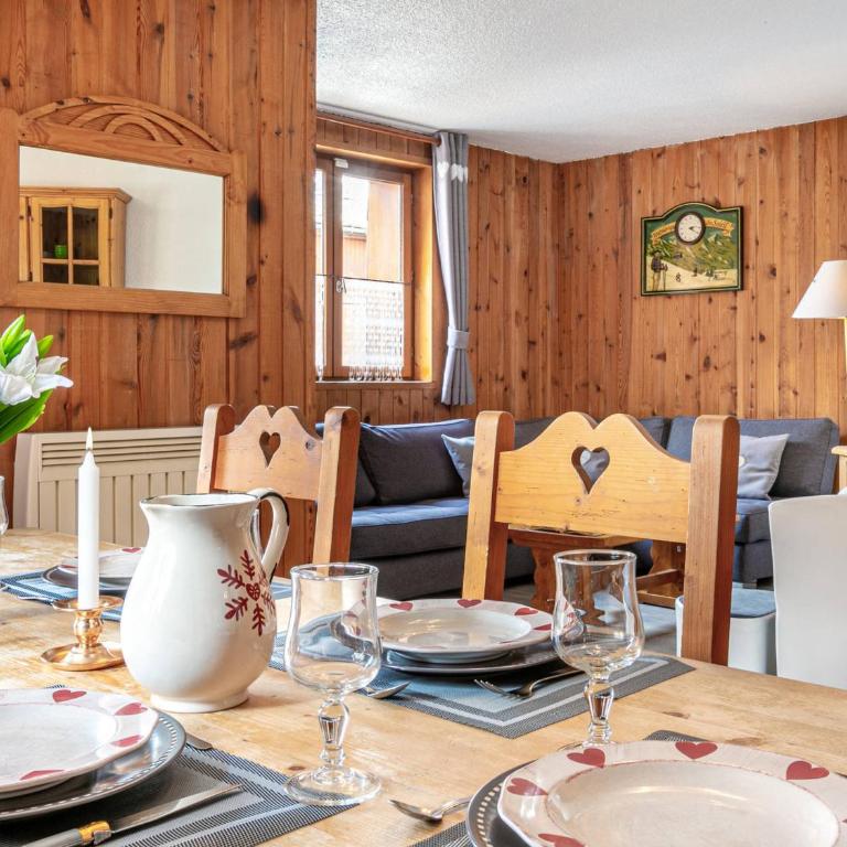 Appartement de style montagnard dans chalet rustique, au cœur du vieux village et aux pieds des pistes - FR-1-694-73 - Apartment - 4