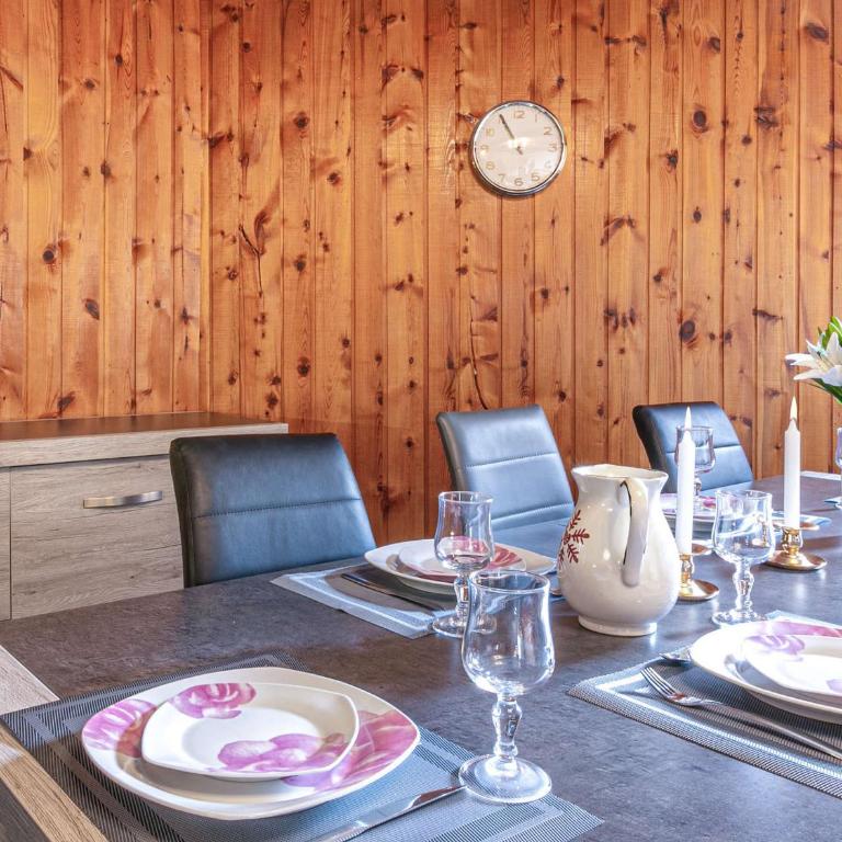 Appartement rustique 3 pièces au pied des pistes avec WIFI à Val-d'Isère - FR-1-694-131 - Appartement - 4